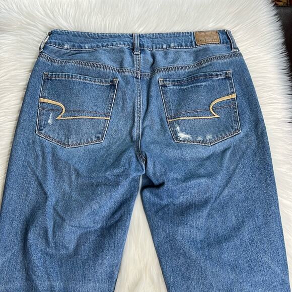 American Eagle Distressed TomGirl Jeans - Picture 8 of 9